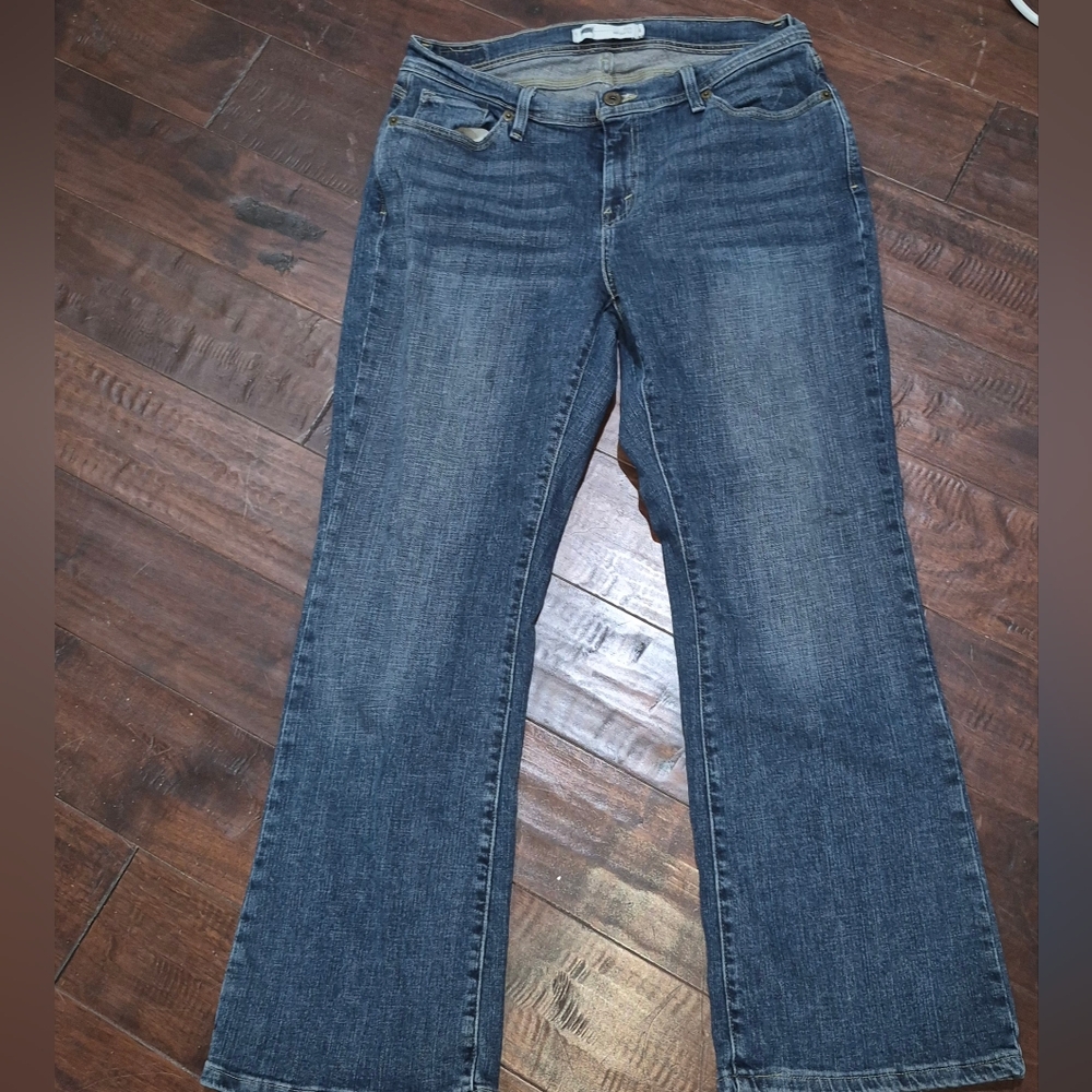 Womens Levis Jeans